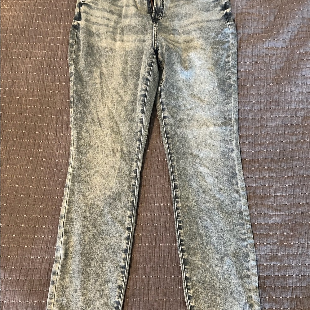 Stylish Gray Women's Jeans